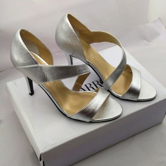 Caparros Silver Shoes NIB SZ 8 - Picture 2 of 10